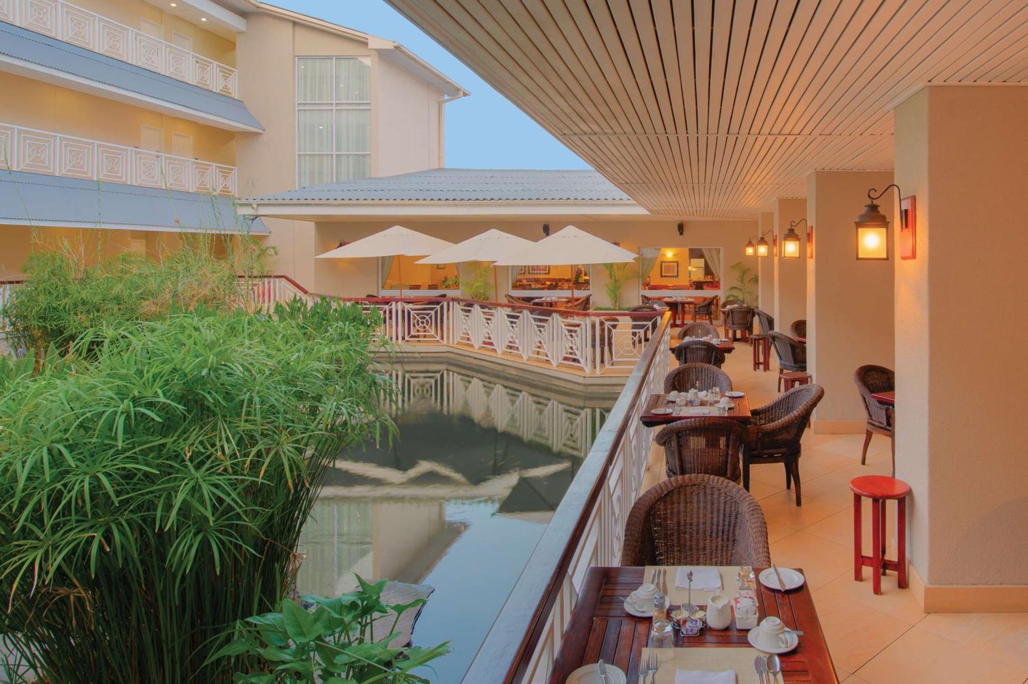 Southern Sun Ridgeway Lusaka Esterno foto