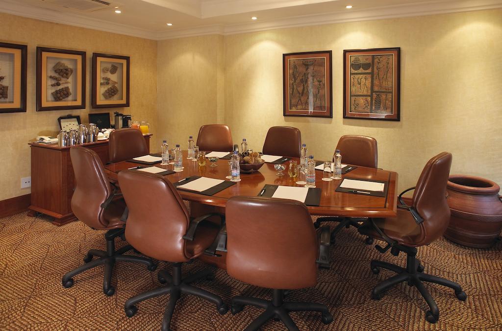 Southern Sun Ridgeway Lusaka Esterno foto